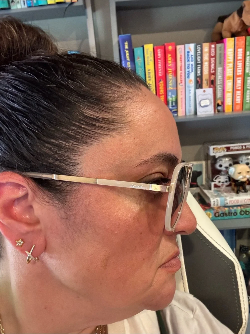 Quay “HIGH PROFILE” aviators in “bone” - GREAT condition